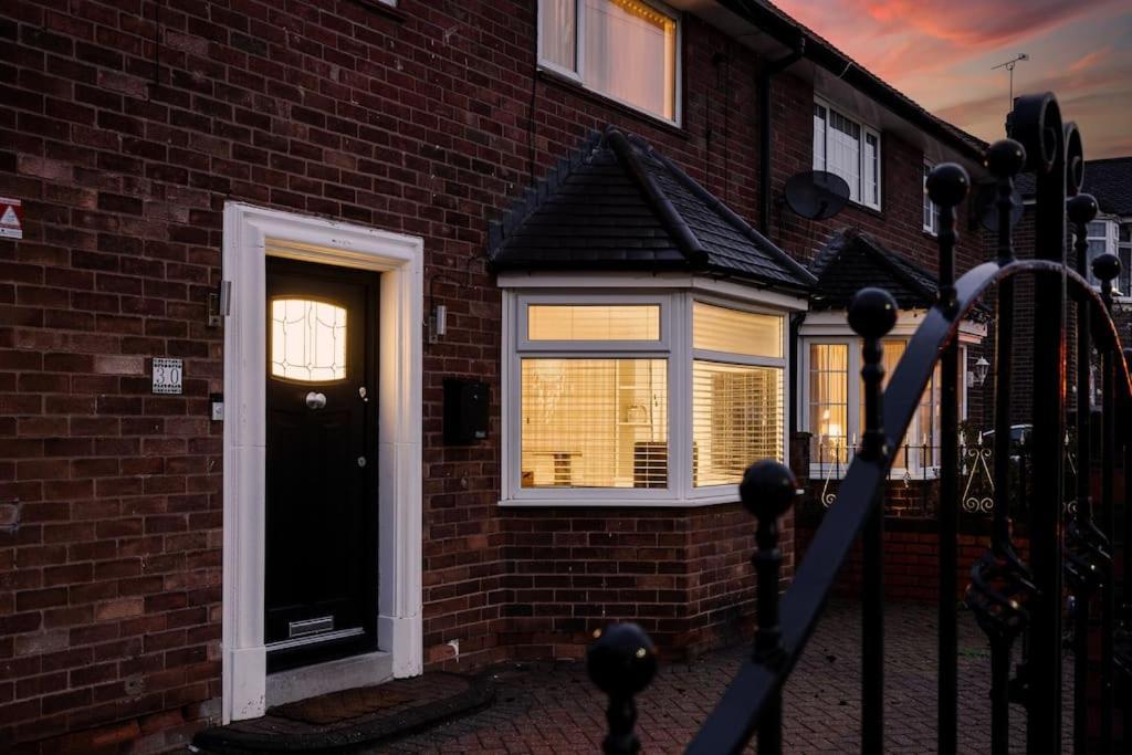 Cressingham House Manchester Villa Exterior photo